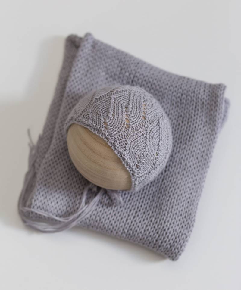 Lila Stricken Motorhaube Mit Passenden Wrap, Wickeln Und Set, Alpaka Seide Neugeborenen Fotografie Prop - Zusätzliche Farben von EvermoreProps