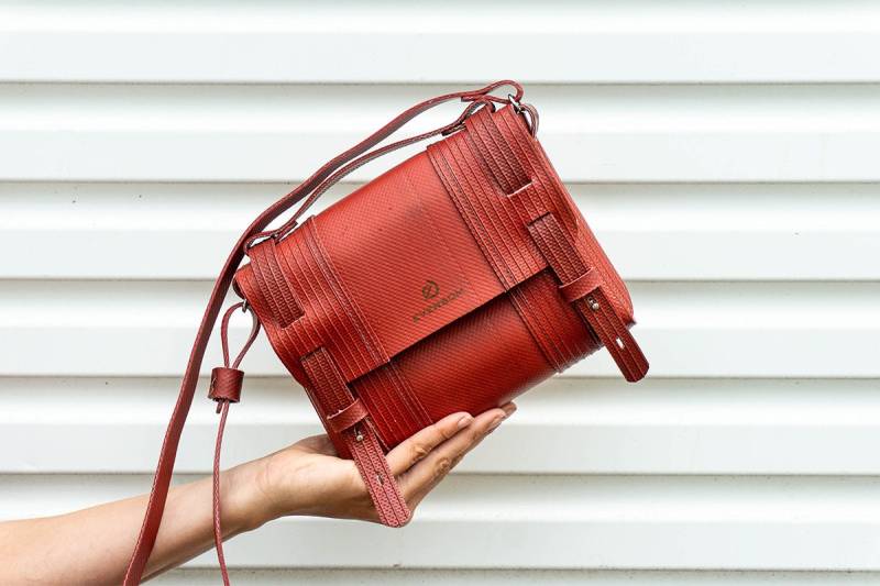 Omhandig, Handtasche, Feuerwehrschläuche, Recycelt, Rot, Eversom von Eversom