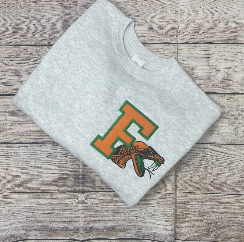 Famu Inspiriertes Varsity Sweatshirt von EverySewOftenDesigns