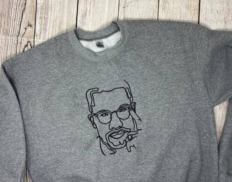 Malcom X Gesticktes Porträt von EverySewOftenDesigns
