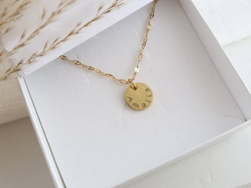 Namenskette - Halskette Mit Gravur Edelstahl in Silber Oder 18K Vergoldet Geschenk Mama Beste Freundin Weihnachtsgeschenk von EveundLyn