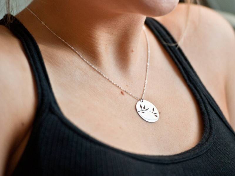 Mond Anhänger, Vollmond Halskette, Silber Kreis Luna Halskette von EvieOluJewelry