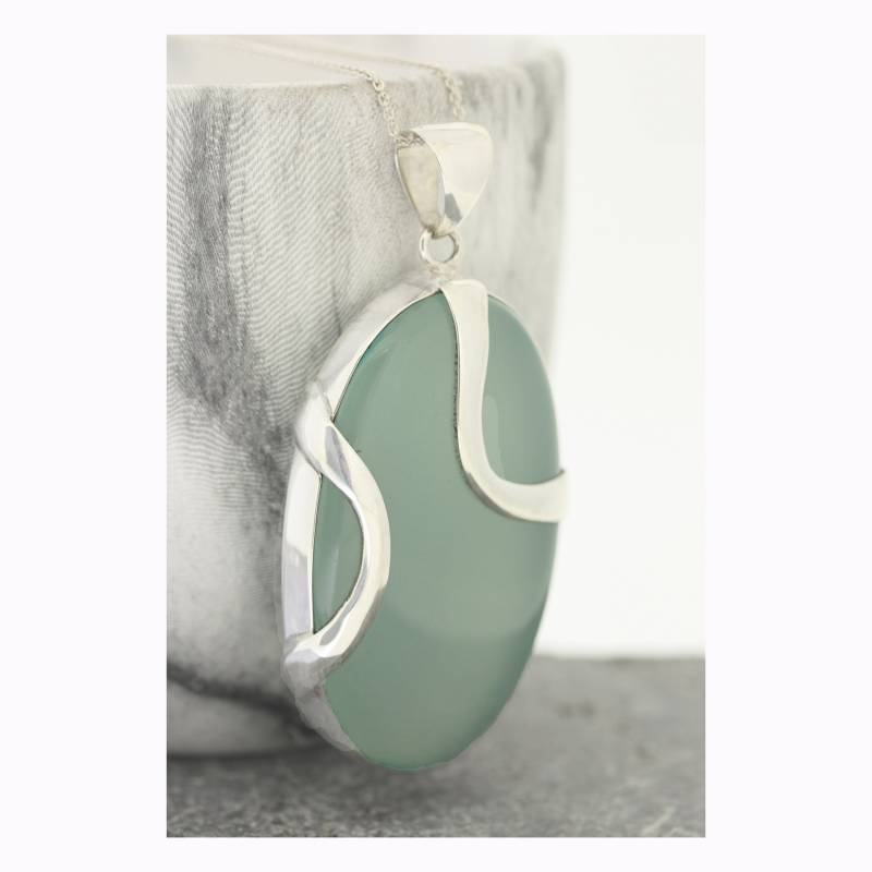 Aqua Chalcedon Sterling Silber Anhänger Halskette - März Geburtsstein von EvieWallaceDesigns