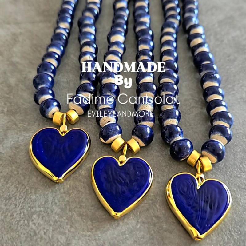 Herz Kette, Blaue Kalp Kolye, Glasperlenkette, Schmuck, Naturstein Steingut Unikat Kette Ü30, Maviboncuk von Evileyeandmore