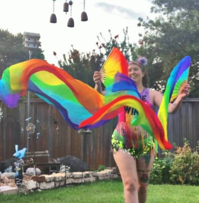 Paar Bauchtanz Kostüm Seide Fächer Schleier Stolz Farben Regenbogen Free Case Flow Fan Paar Bauchtanz Kostüm Seide Fächer Schleier Stolz Farben Regenbogen Free Case Flow Fan von EvlinSilksUSA