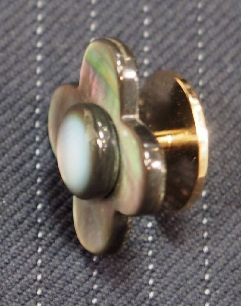 Rauchmutter Der Perle Revers Boutonniere von ExclusiveButtons