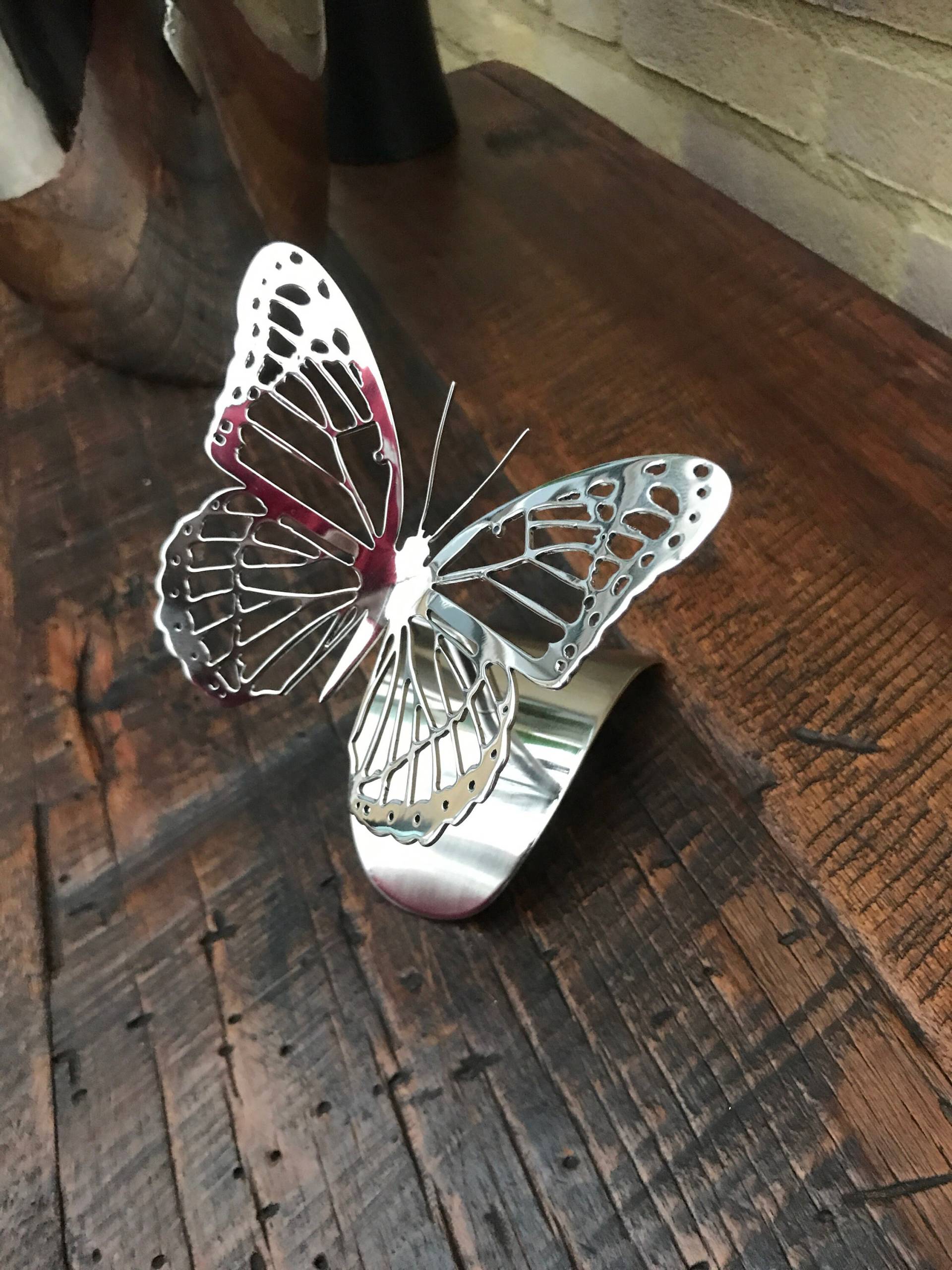 Urne Mini Asche Destination Schmetterling Aus Edelstahl in Hochglanz von ExclusiveDesignStore