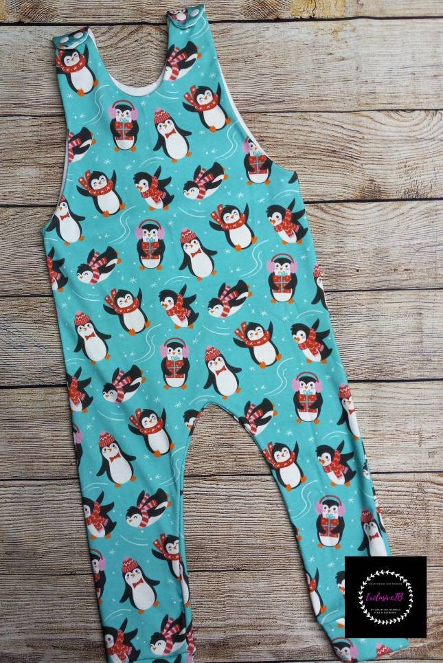 Bio Pinguin Weihnachten Romper, Themen Weihnachts Outfit Für Kleinkind, Baby Outfit, Weihnachtsmotive Strampler, Overall von ExclusiveTB