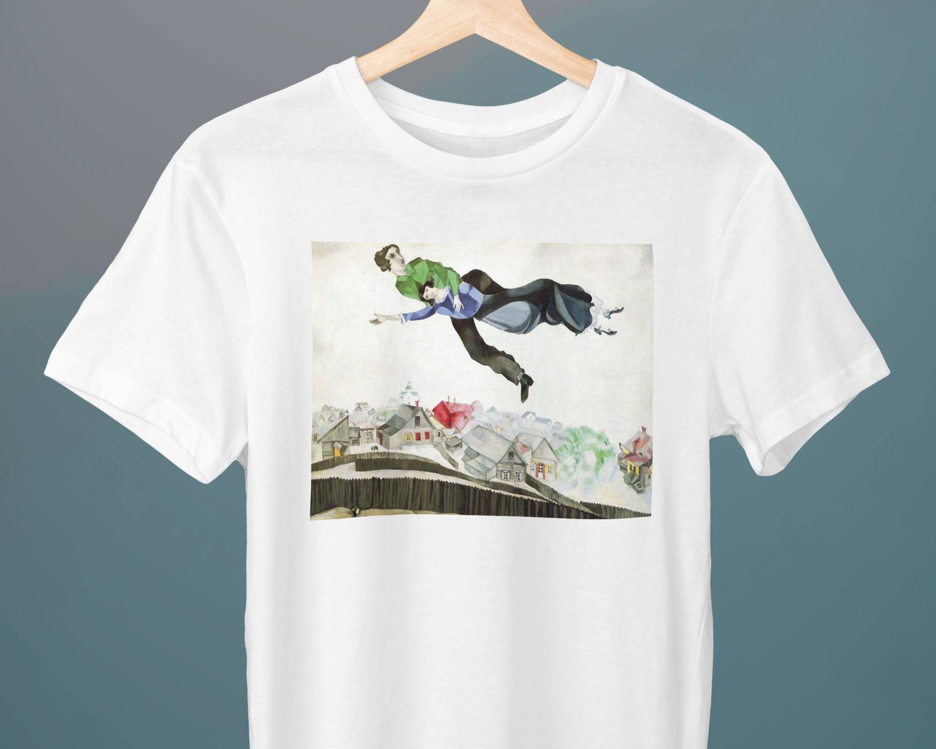 Over The Town, Marc Chagall Malerei, Unisex T-Shirt, Kunst Geschenk Für Sie, Ihn von Exhibilirio