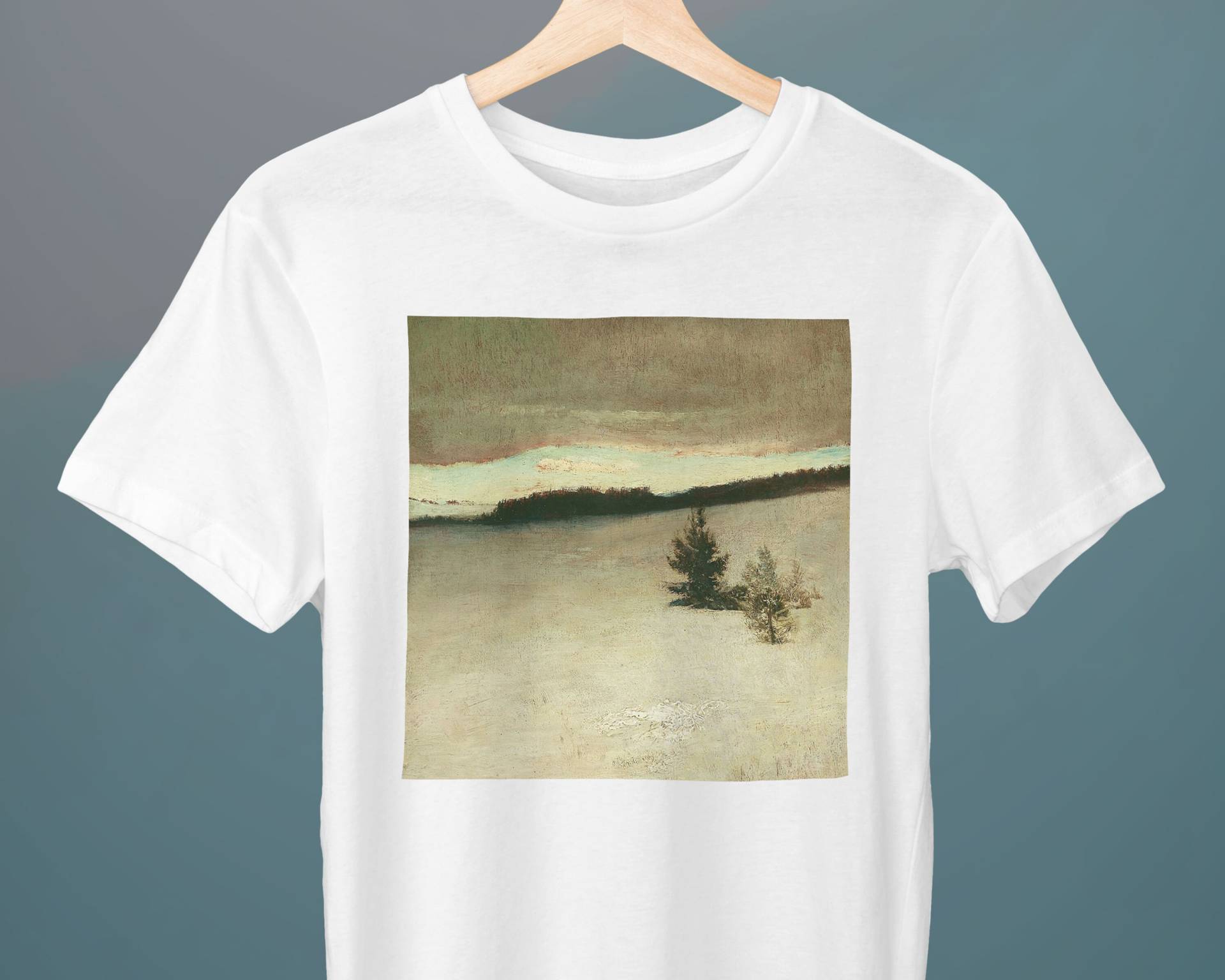 Schneefeld, Morgen, Roxbury, John La Farge, Unisex T-Shirt, Landschaft Kunst Geschenk Für Sie, Ihn von Exhibilirio