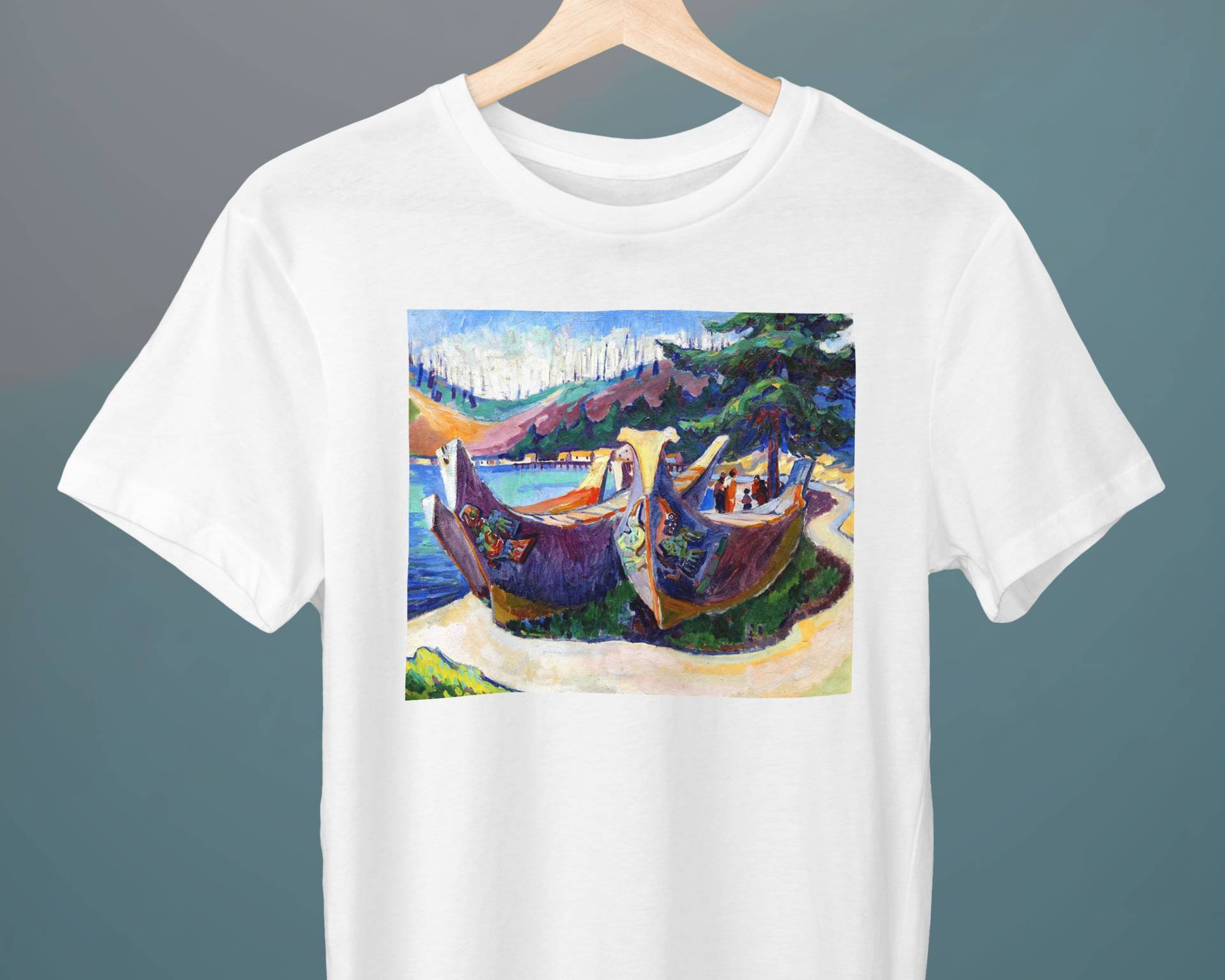 War Canoes, Alert Bay, Emily Carr, Unisex T-Shirt, Kunst Kanus, Geschenk Für Sie, Ihn, Kunstliebhaber von Exhibilirio