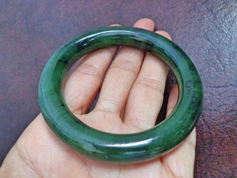 55 Mm Nephrit-Jade-Armreif. S155 von Eximha