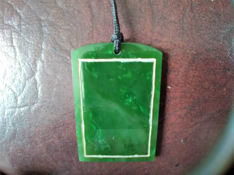 58mm Nephrit Jade Rechteck Anhänger. S97 von Eximha