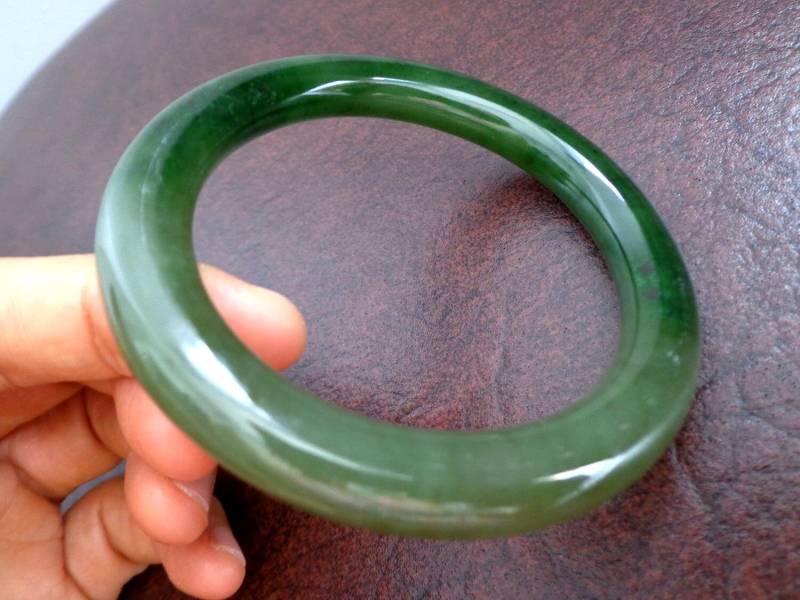 59 Mm Nephrit-Jade-Armreif. S157 von Eximha