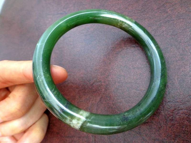 64 Mm Nephrit-Jade-Armreif. S134 64 Mm Nephrit-Jade-Armreif. S134 von Eximha