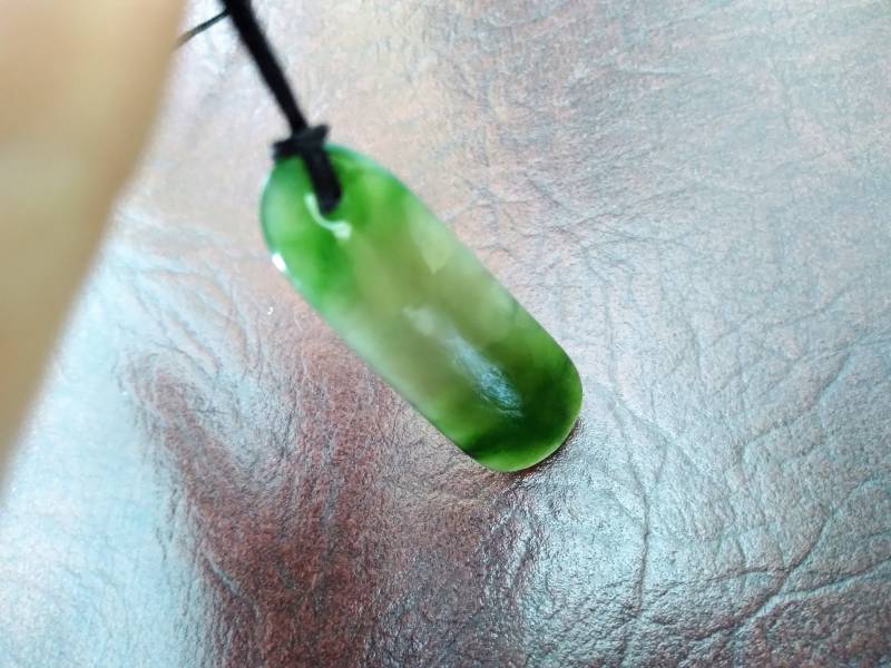 65 Mm Nephrit Jade Tropfen Anhänger. S46 65 Mm Nephrit Jade Tropfen Anhänger. S46 von Eximha