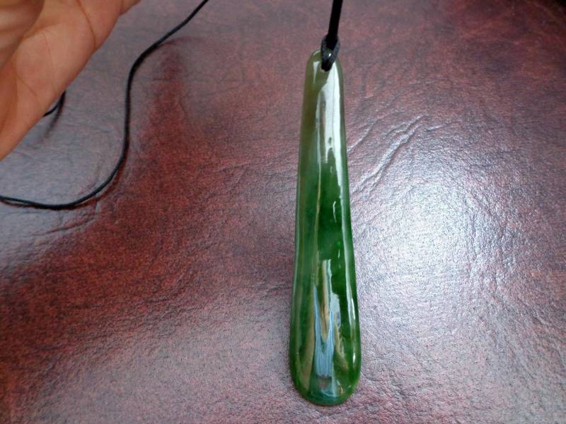 92 Mm Nephrit Jade Tropfen Anhänger. S45 92 Mm Nephrit Jade Tropfen Anhänger. S45 von Eximha