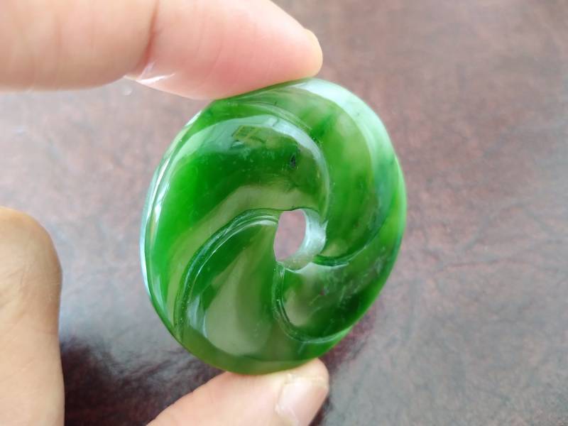 Nephrit Jade 40 Mm Wellen Anhänger. S505 von Eximha