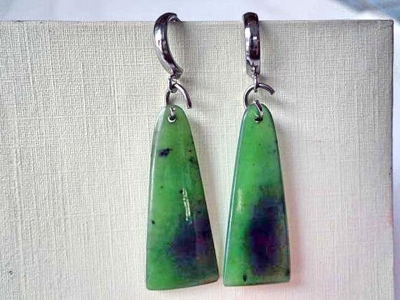 Nephrit Jade Dreieck Ohrringe. S395 Nephrit Jade Dreieck Ohrringe. S395 von Eximha