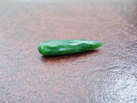 Nephrit Jade Funkeln Facettiert Tropfen Anhänger. S436 von Eximha