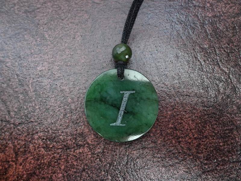 Nephrit Jade Ich Hauptstadt Anhänger Und Funkeln Facettierte Runde Perle. S58 von Eximha