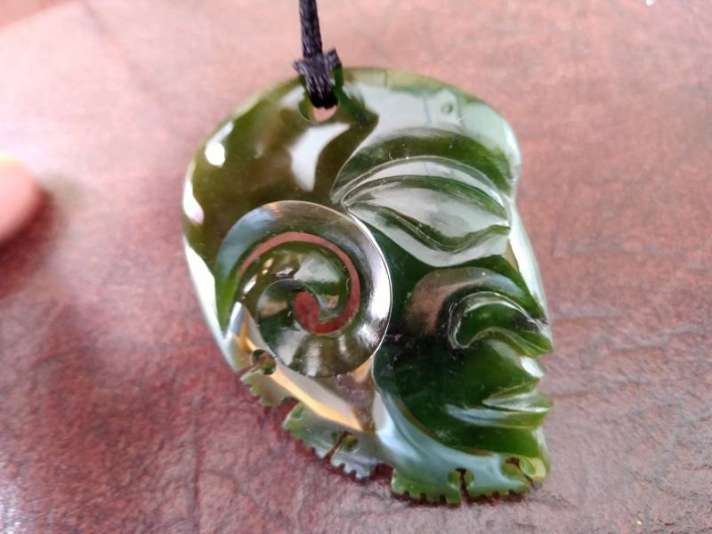 Nephrit Jade Maori Gesicht Anhänger. Sd288 von Eximha