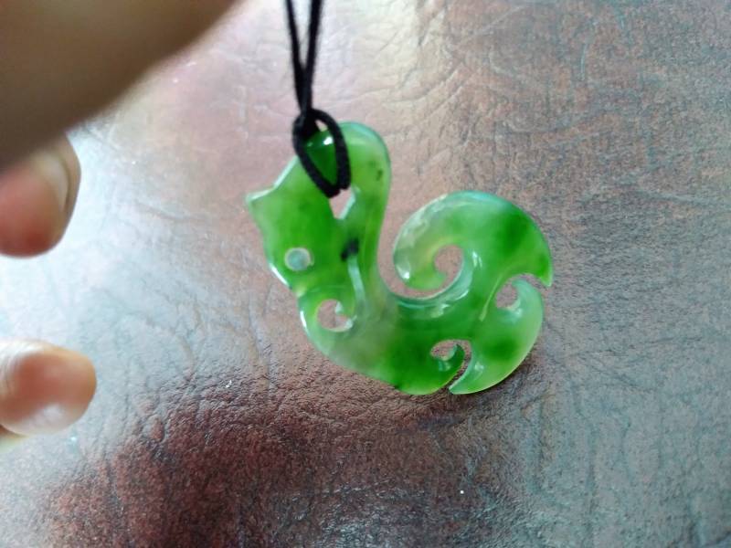 Nephrit Jade Schwan Anhänger Mit Conch Augen. S101 Nephrit Jade Schwan Anhänger Mit Conch Augen. S101 von Eximha