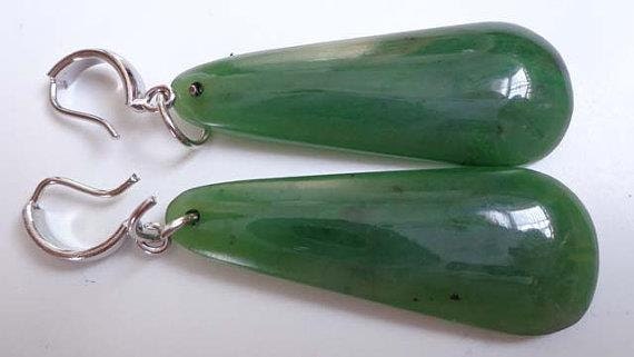 Nephrit Jade Tropfen Ohrringe. S256 von Eximha