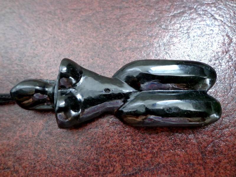 Nephrit Jade Weiblicher Körper Anhänger. Sb283 von Eximha