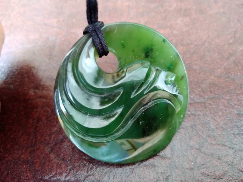 Nephrit Jade Weibliches Gesicht Anhänger. S286 von Eximha