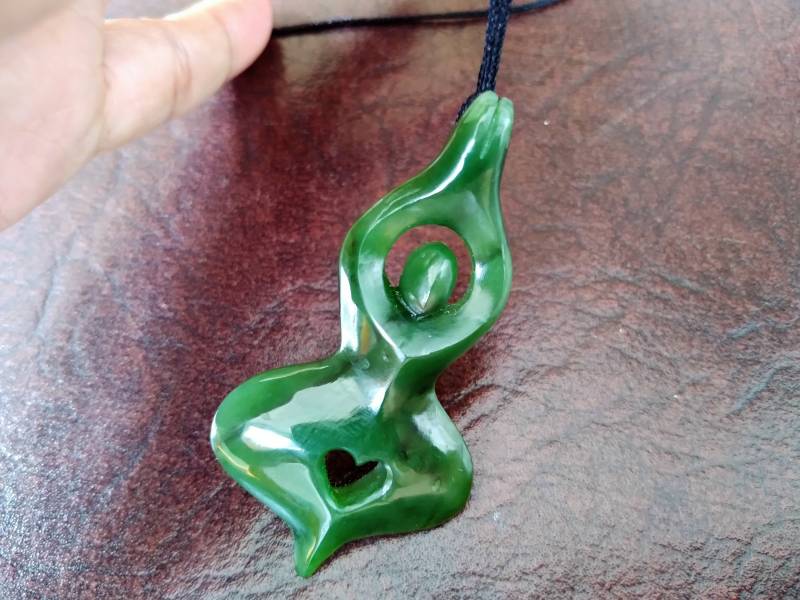 Nephrit Jade Yogi Anhänger. S284 von Eximha