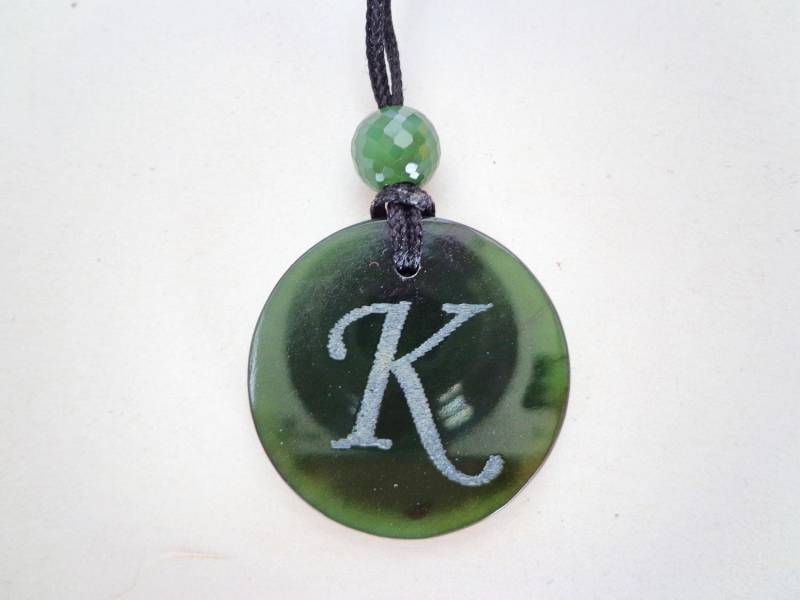 Nephrit K Hauptstadt Anhänger Und Funkeln Facettierte Runde Perle. S61 von Eximha