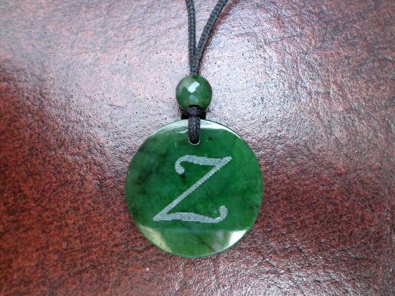 Nephrit Z Hauptstadt Anhänger Und Funkeln Facettierte Runde Perle. S59 Nephrit Z Hauptstadt Anhänger Und Funkeln Facettierte Runde Perle. S59 von Eximha