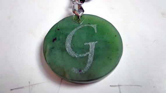 Nephrite Jade G Hauptstadt Anhänger. S41 von Eximha