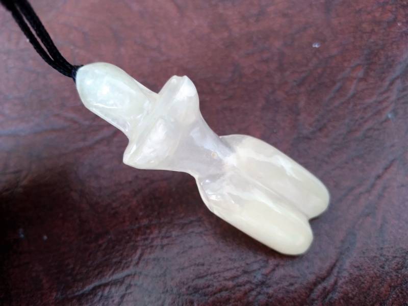 Onyx Edelstein Weiblicher Körper Anhänger. Sy283 von Eximha