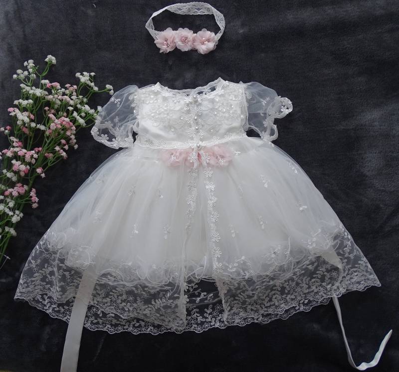Taufkleid Mädchen Baby, Festkleid Elfenbein, Babykleid Baby Boho Kleid Spitzenkleid Robe Baptême Bébé Fille von ExklusivFestmode
