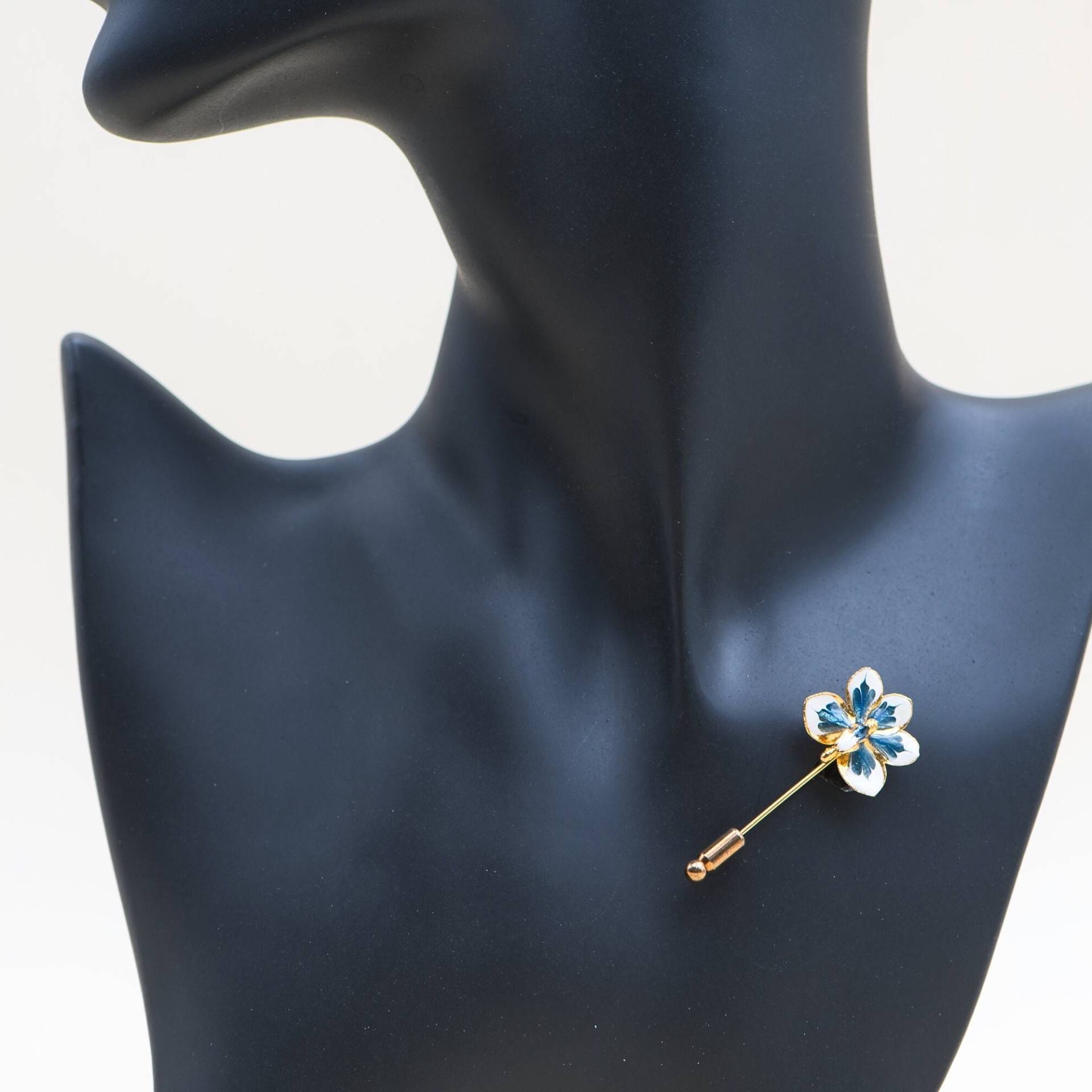 Brosche/Pin Mit Echter Orchidee in Weiss Blau, Vergoldet, Orchidee, Schmuck, Hochzeit, Party, Sticker, Pinstick, Dekoration von ExoticJewelryDE