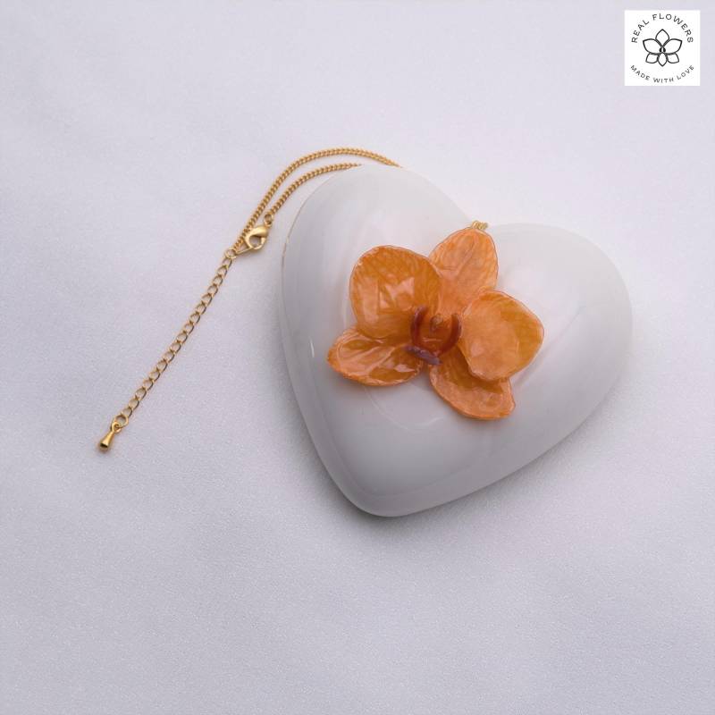 Echte Orchideen Halskette - Naturblume Mit Feiner Goldoptik | Flashplating Phalaenopsis Blume Geschenk Für Frauen Unikat von ExoticJewelryDE