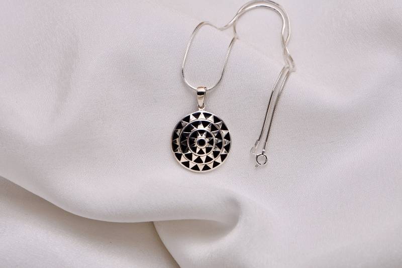 Halskette Mit Anhänger Silber/Perlmutt 40 cm Ø25 Mm von ExoticJewelryDE