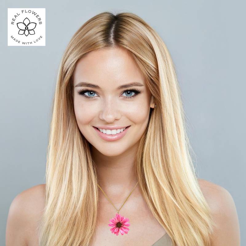 Halskette Mit Echter Daisy | Gänseblümchen in Harz Floraler Schmuck Geschenkidee Für Frauen Handmade Natur-Kette von ExoticJewelryDE