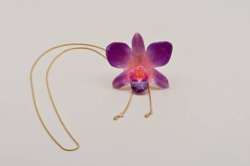 Handgemachte Halskette Mit Echter Orchidee in Harz - Lila Pink Blüte Verstellbare Kette Floraler Schmuck Geschenk Für Frauen von ExoticJewelryDE