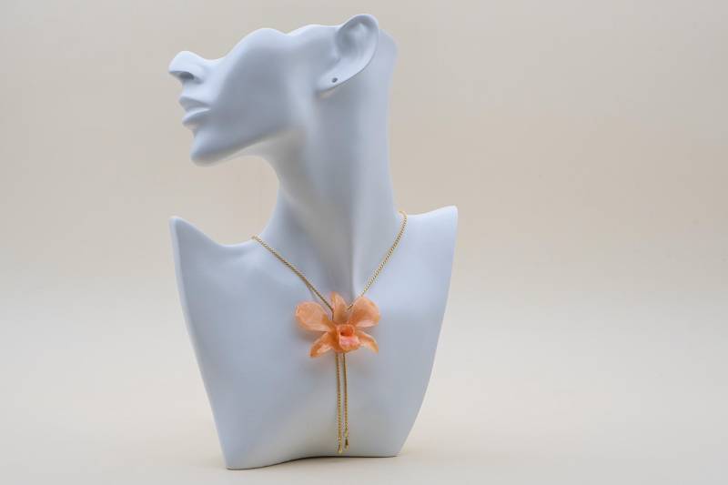 Handgemachte Halskette Mit Echter Orchidee in Harz - Orange Und Pfirsich Blüte Verstellbare Kette Floraler Schmuck Geschenk Für Frauen von ExoticJewelryDE