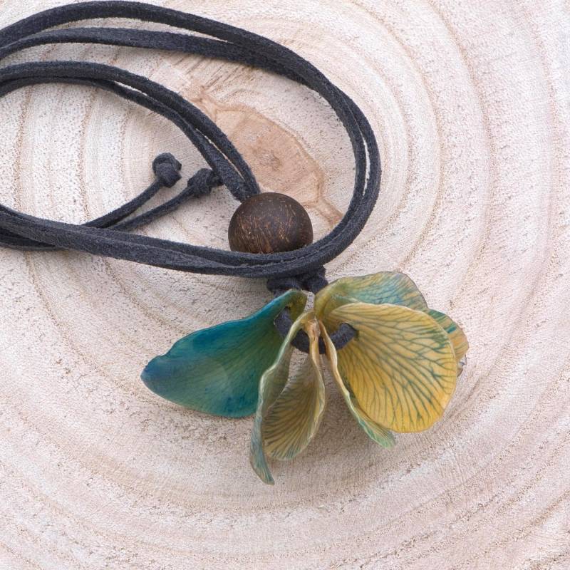 Orchideen-Halskette Mit Echten Orchideenblättern - Farbe Green-Blue. Genial Auch Als Geschenk Für Die Beste Frau, Freundin Oder Mutter von ExoticJewelryDE