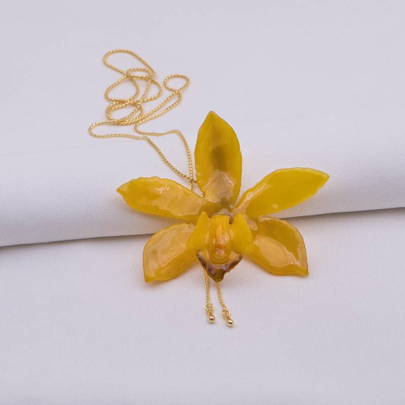 Halskette Mit Echter Cymbidium Orchidee in Gelben Farbtönen. Ein Schmuckstück Oder Geschenk Für Besondere Menschen von ExoticJewelryDE