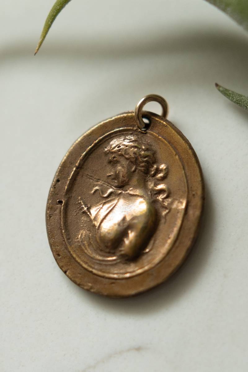 Lucretia von ExquisiteRenegade