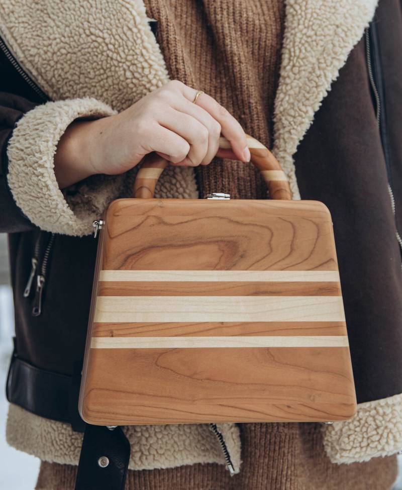 Handgemachte Holz Umhängetasche Trapez Ahorn & Apricot Crossbody von ExquisiteWoodenStore
