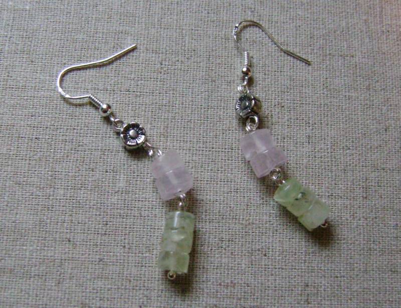 Rosenquarz & Prehnit Sterling Silber Charm Ohrringe von ExternalDesigns