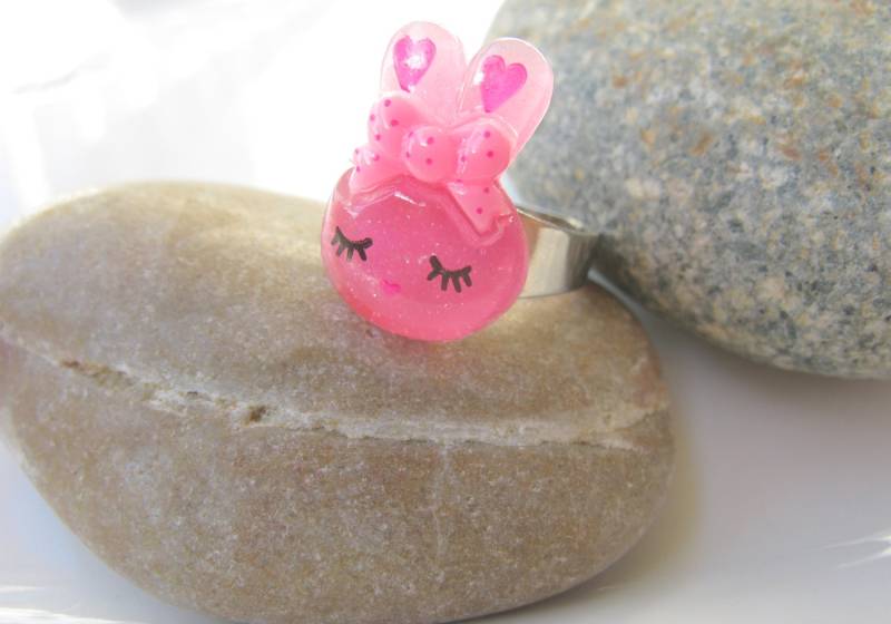 Häschen Ring, Kawaii Schmuck, Cabochon, Kaninchen Süßer Häschen Ring, Kawaii Schmuck, Cabochon, Kaninchen Süßer von EyeCandiByCandi