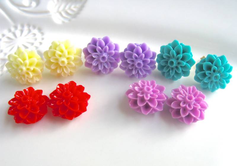 Rote Blume Ohrringe, Gelbe Lila Dahlien Ohrringe Rote Blume Ohrringe, Gelbe Lila Dahlien Ohrringe von EyeCandiByCandi