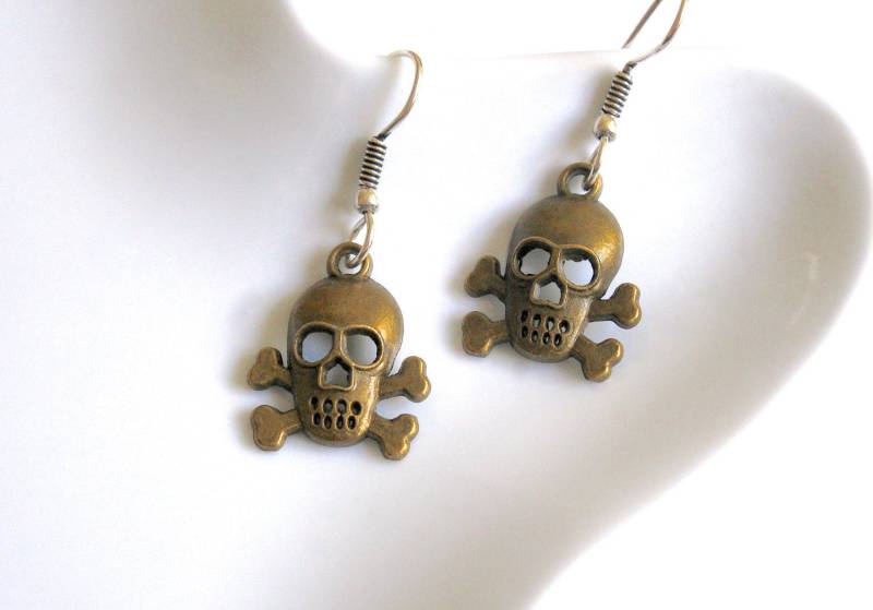 Totenkopf, Skull Ohrringe, Gothic Schmuck, Halloween Skull, Charm von EyeCandiByCandi